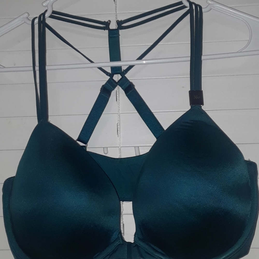 Set pantie and bra.